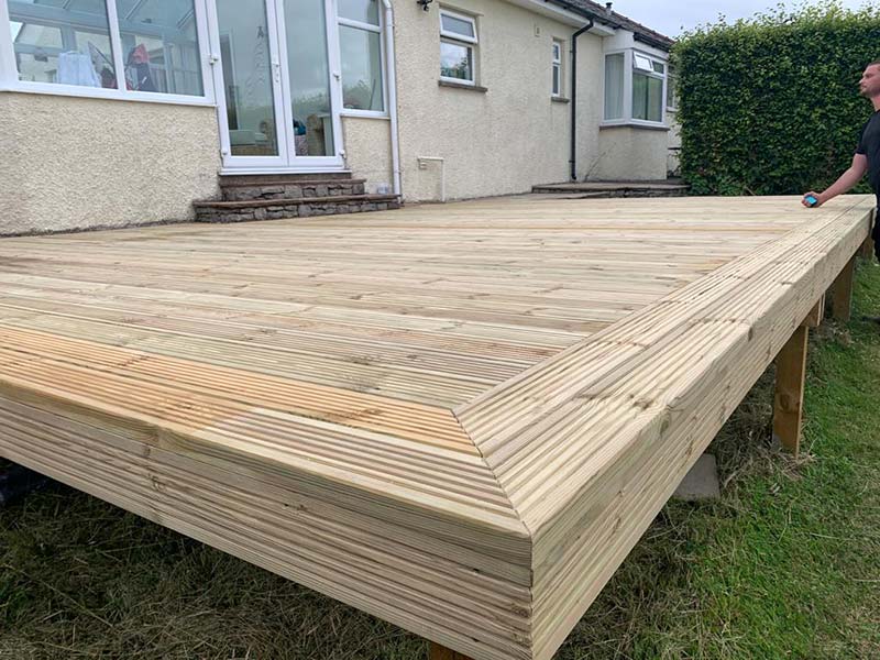 JH Landscaping Kendal Wooden Decking Close
