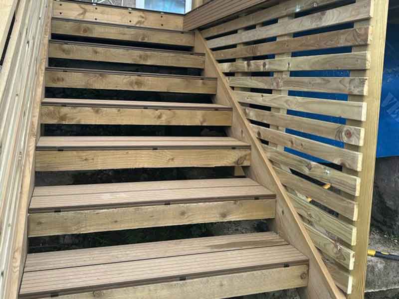 JH Landscaping Kendal Wooden Decking Close