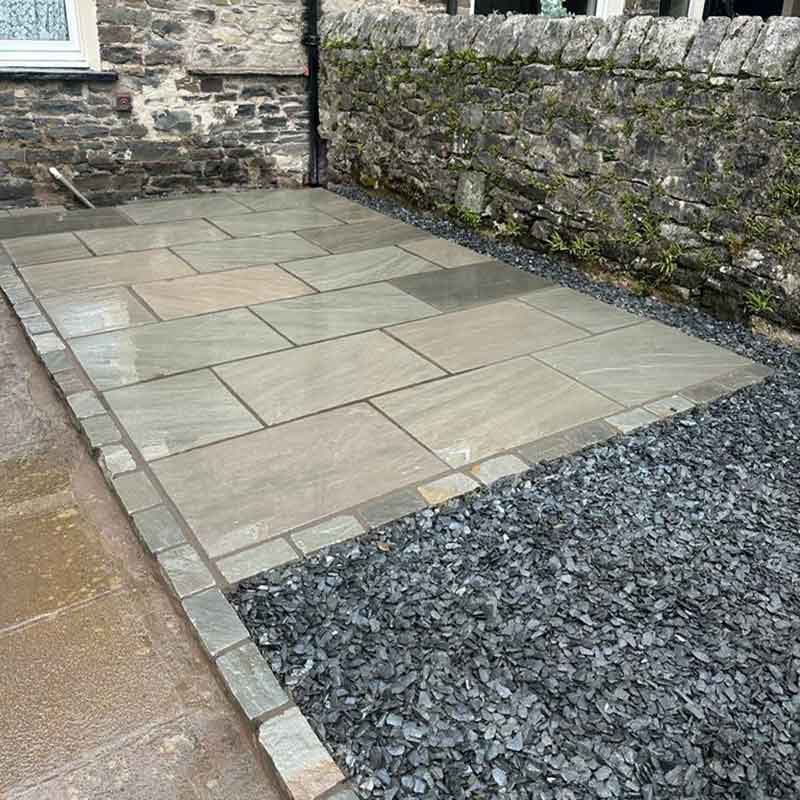 JH Landscaping Kendal Wooden Decking Close